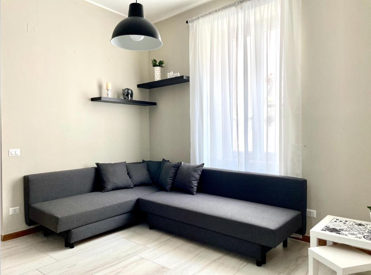 Grey Apartment Caiazzo Extérieur photo